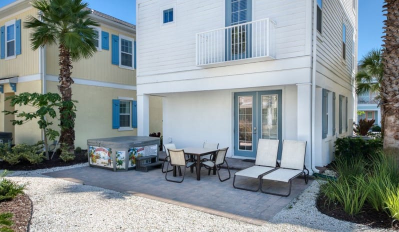 Margaritaville Resort - Four Bedroom backyard